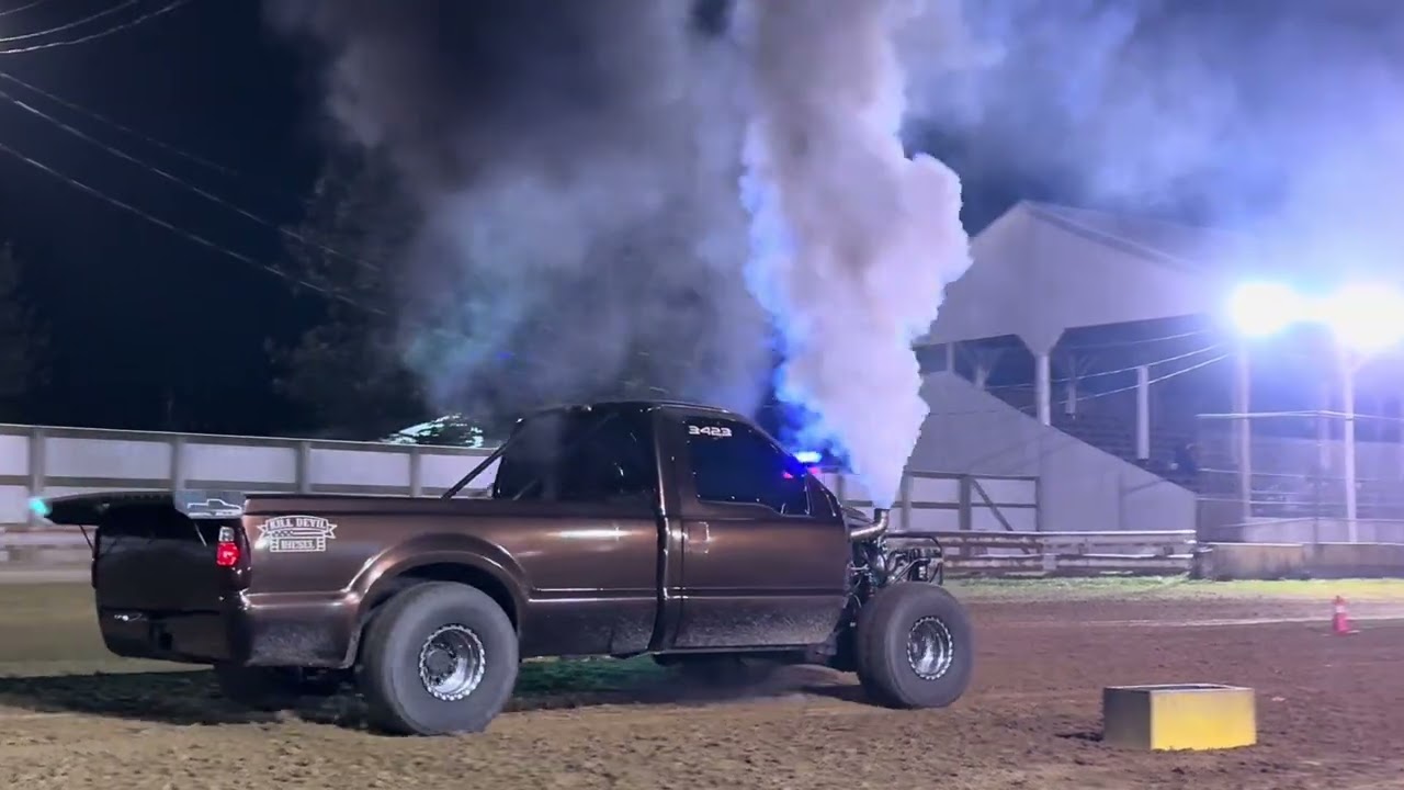 KOI Drag Racing 2025 North Vs South Race. Truck Night 