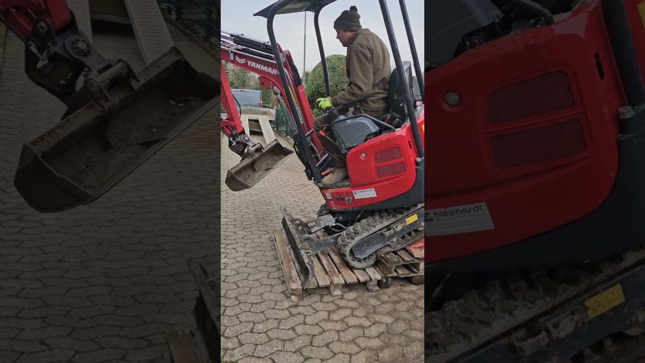 Bagger kippt um !! #handwerk #automobile #diy #garten #arbeit #construction #work #lachen #wasser