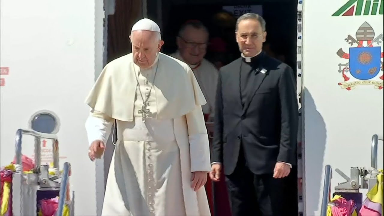 Pope lands in Thailand, start of two-country Asian tour | AFP