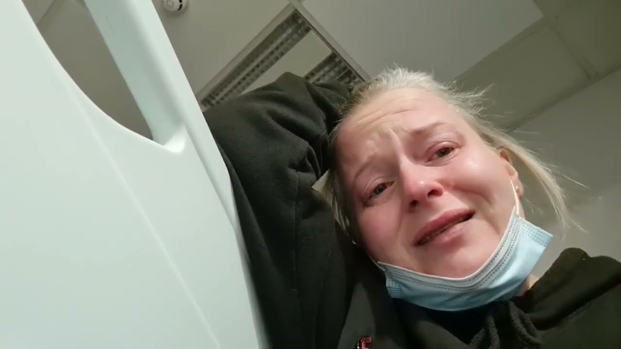 Sooz rushed into resus. Terminal Cervical Cancer. Crying. The hardest conversations ever 😫