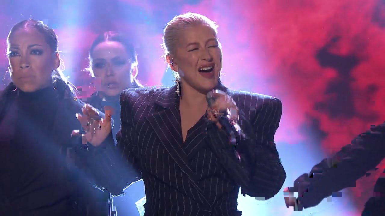 Christina Aguilera - Fall In Line (The Tonight Show Starring Jimmy Fallon) 2018