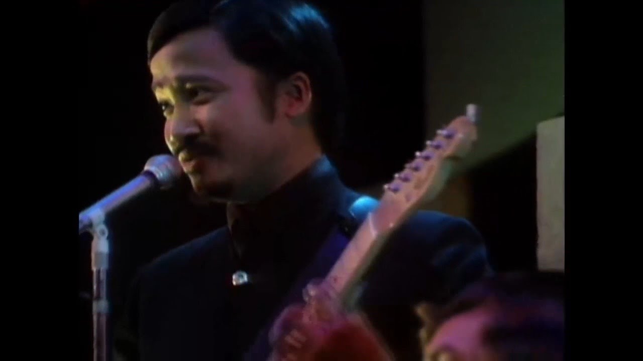 Remembering Kauai's Larry Ramos, the First Asian American Grammy Winner