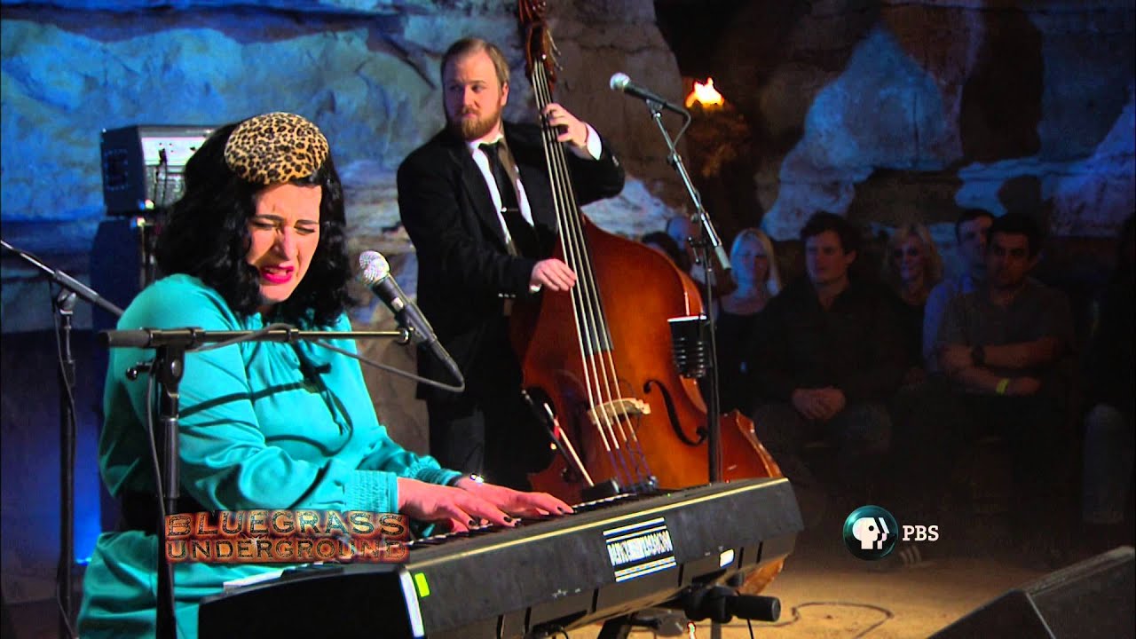 Bluegrass Underground Season IV w Davina and the Vagabonds' 
