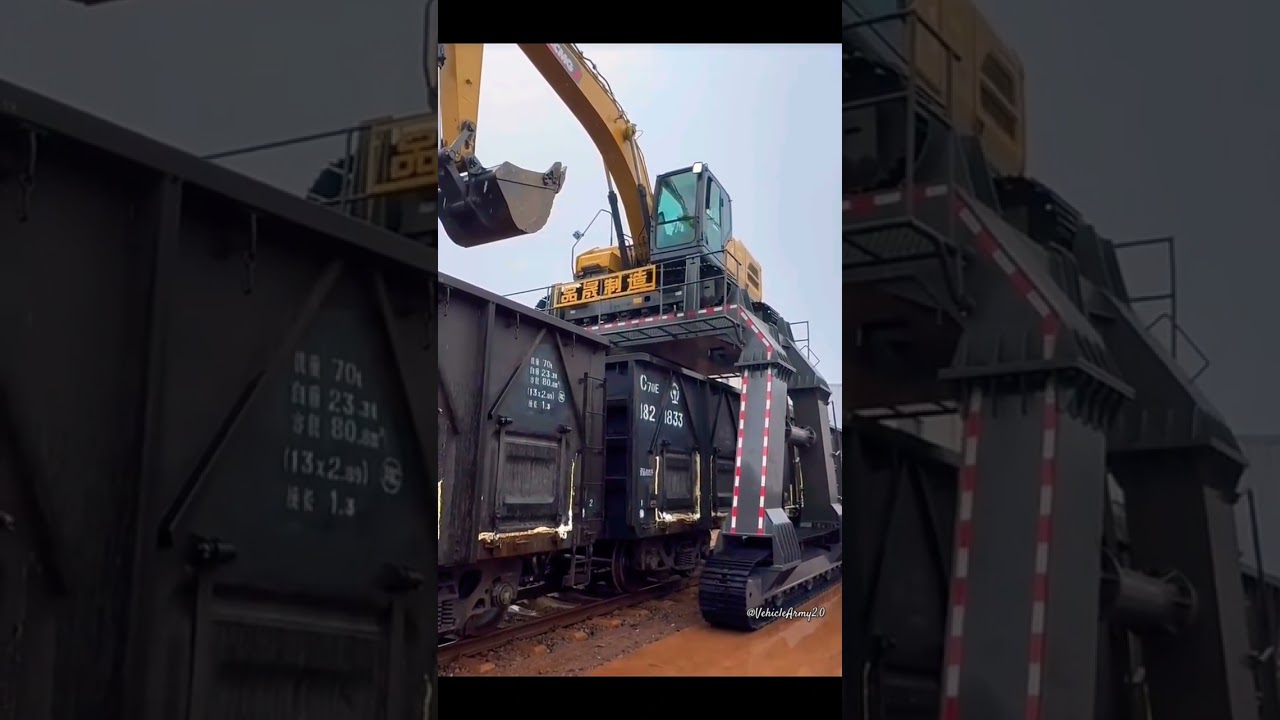 New Wagon Straddle Excavator #shorts #wagon #straddle #excavator #unloading #vehiclearmy2