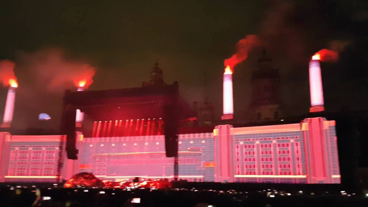 ROGER WATERS Pigs & Another Brick in the Wall  ZÓCALO CDMX 2016