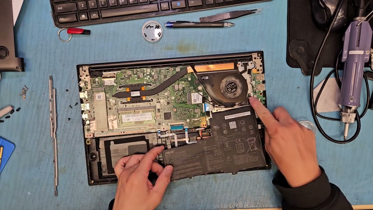 How to Replace Battery for ASUS Vivobook M513U series.