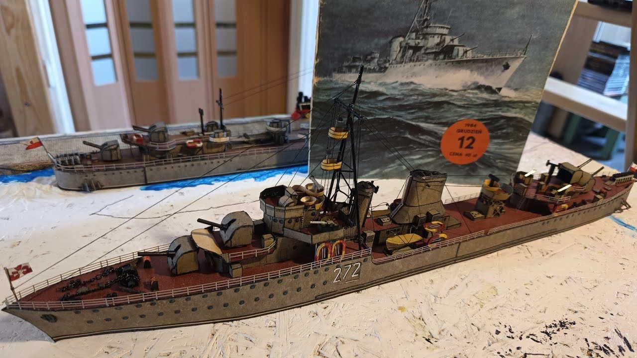 Niszczyciel ORP BURZA nr burtowy 272 model kartonowy wydawnictwa Mały Modelarz nr 12 / 1984 OPMW