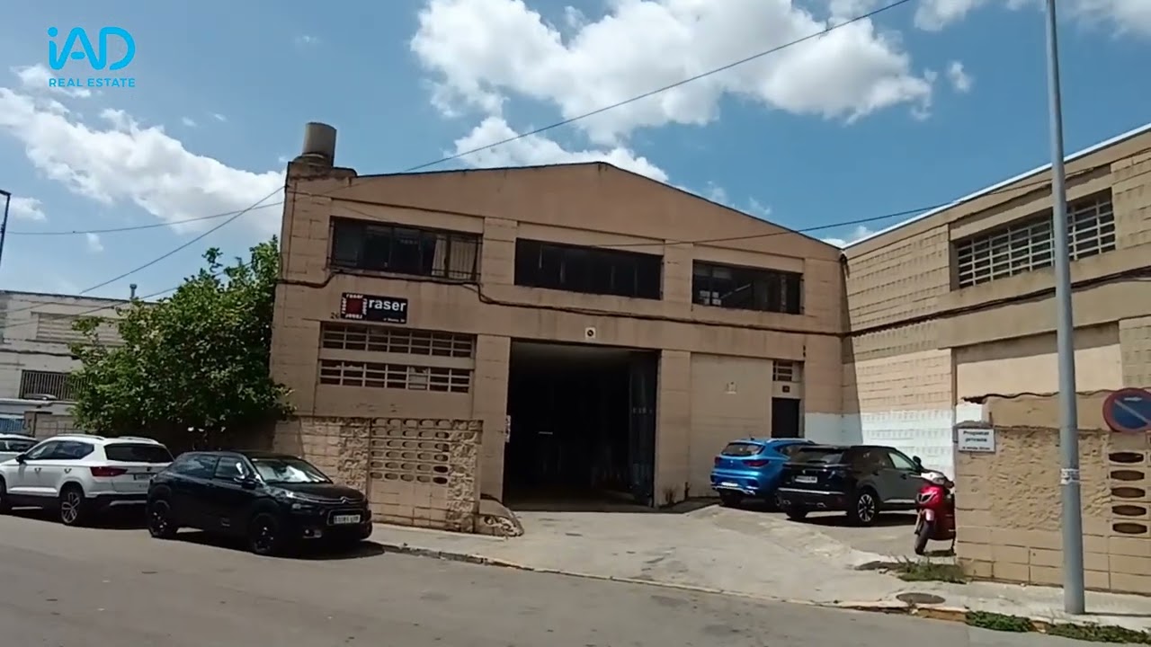 Nave industrial 670 m2 junto al centro de Ripollet