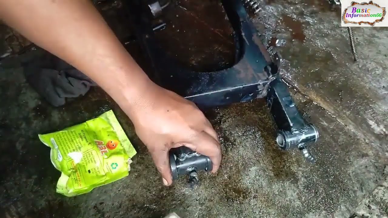 how to change #Bajaj Pulsar 150 DTSI #swing arm bush changing #बजाज पल्सर 150 #चिमटा बुश कैसे बदले।