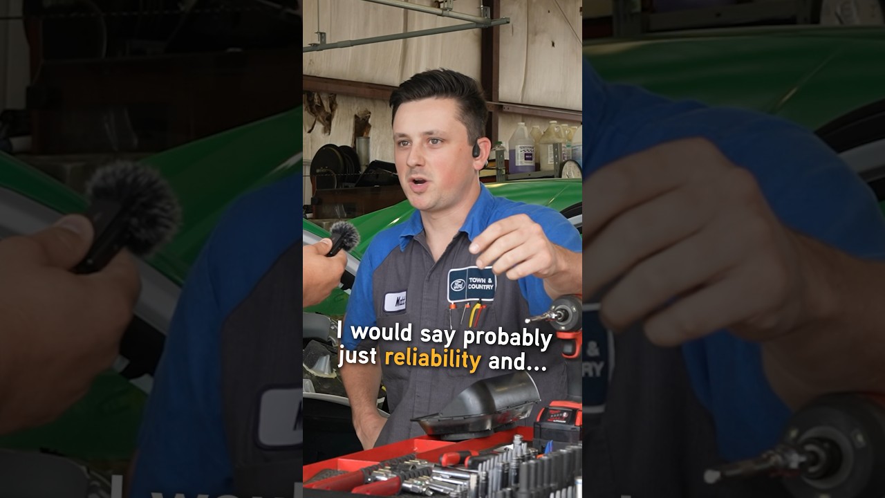 Which Engine is a Ford Technician Choosing?
