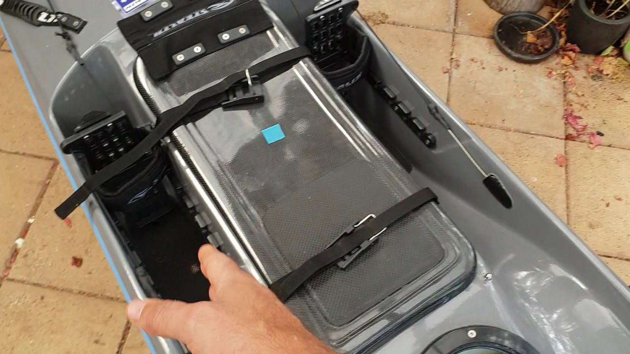STEALTH PROFISHA 575 MK3 with LIVE BAIT TANK!!!