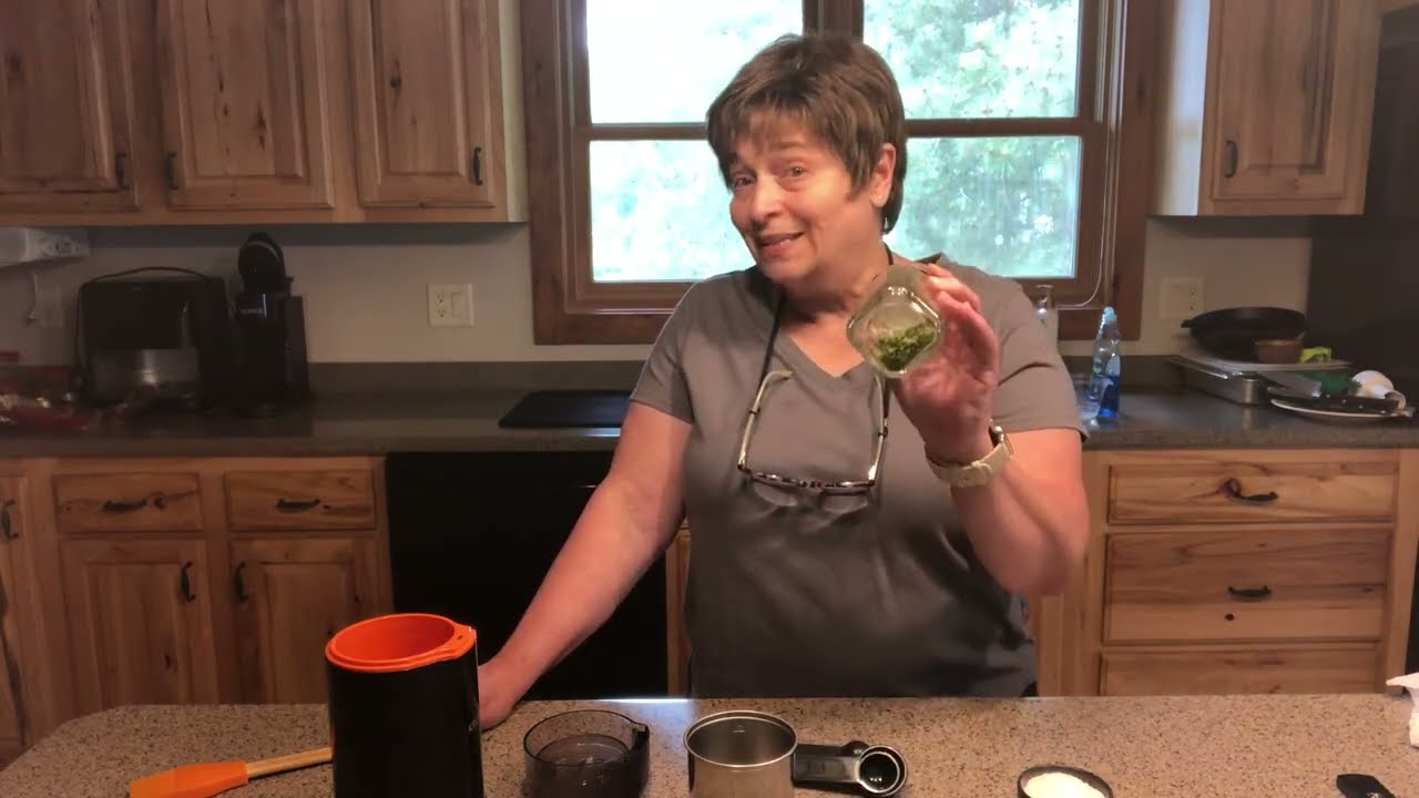 🌿 Homemade Celery Salt Recipe | Elevate Your Cooking with DIY Seasoning! 🍽️