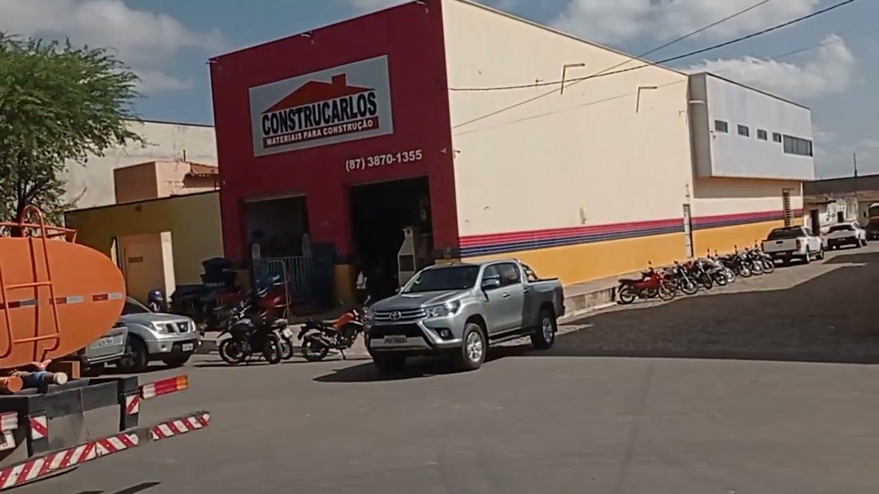 DA AVENIDA CENTRAL NORTE, PASSANDO EM BECOS QUE NÃO TINHA FILMADO AINDA.