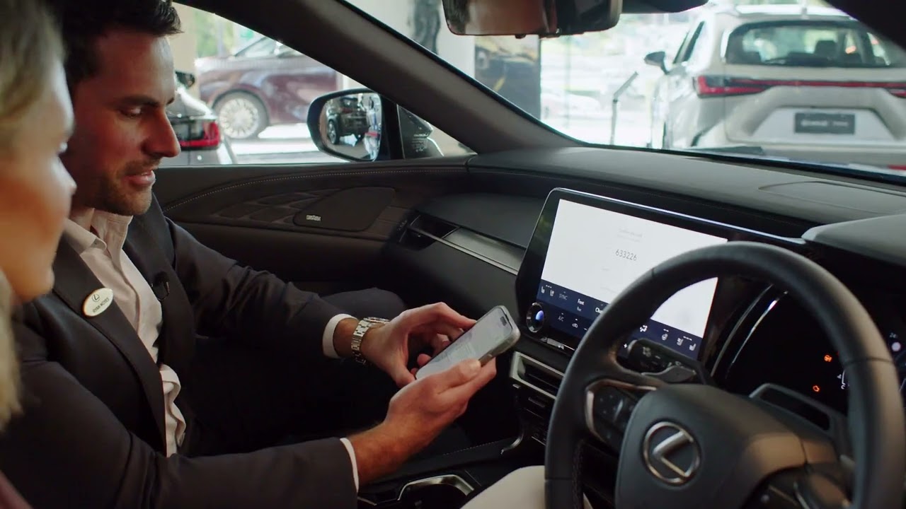 Lexus Masterclass: Connecting your iPhone to your Lexus