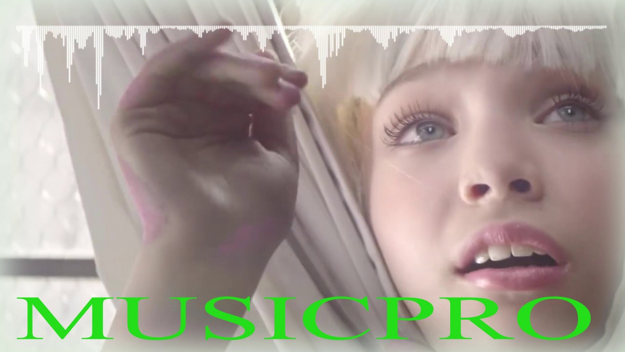 Chandelier Rock Cover Sia