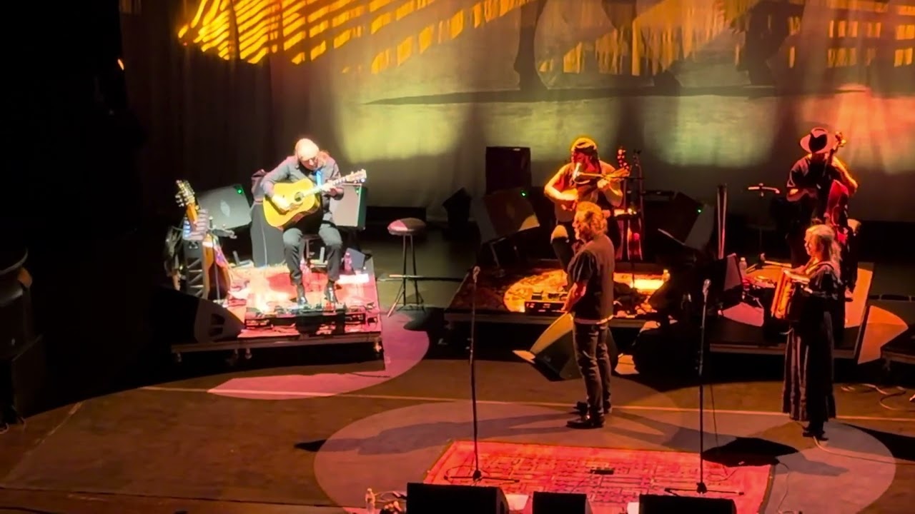 Robert Plant (Saving Grace) - Ramble On - 11.10.25 @ Massey Hall, Toronto