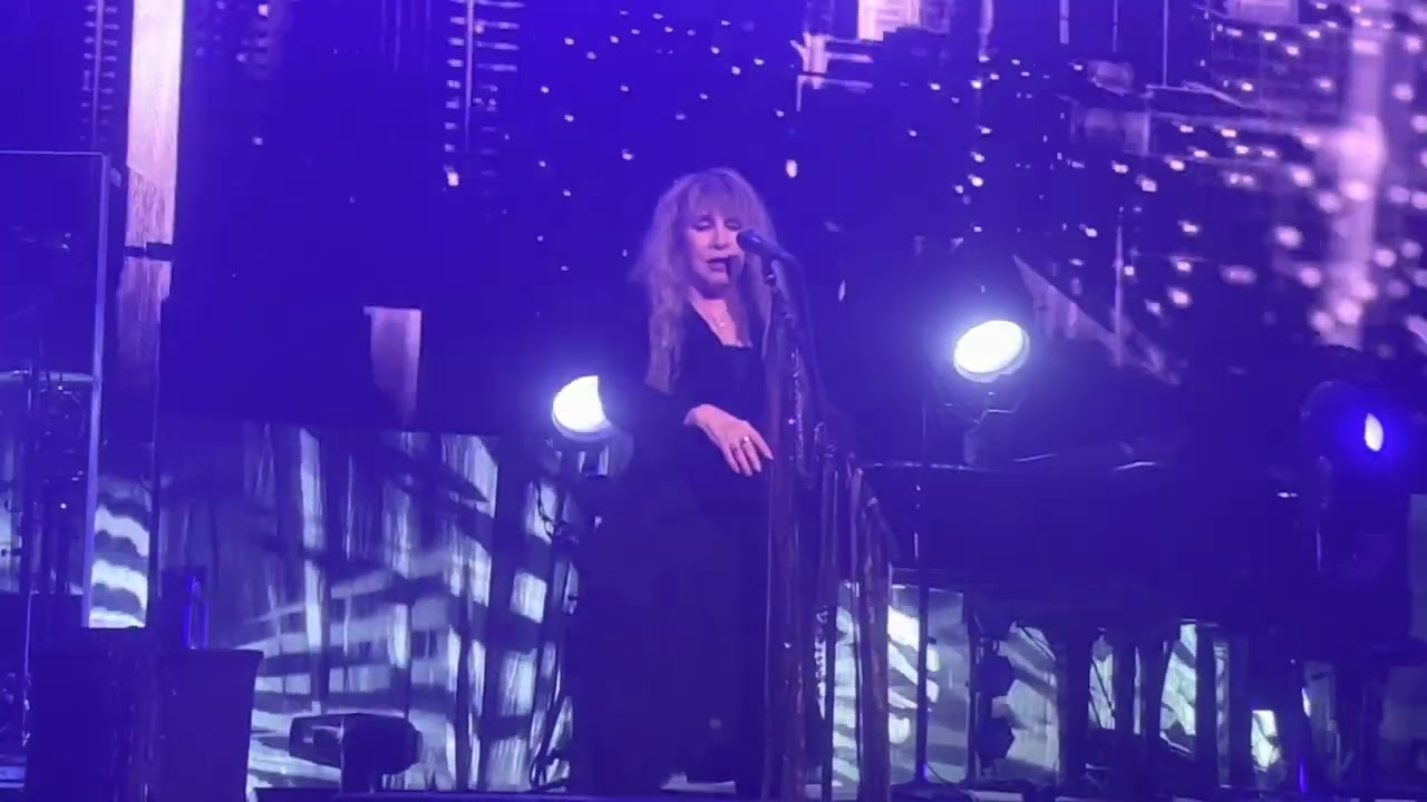 Gypsy - Stevie Nicks @ Xfinity Center Mansfield - 9.19.22