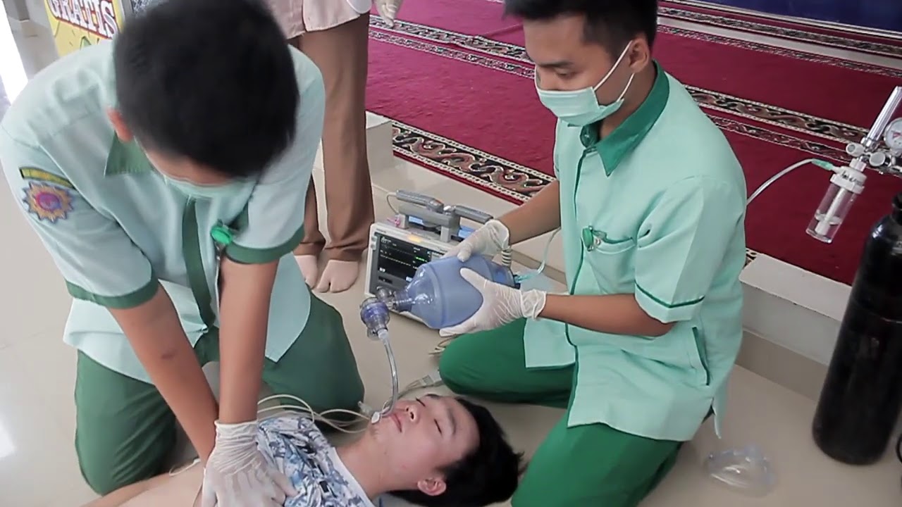 Simulasi Bantuan Hidup Dasar Saat Berhenti Napas dan Berhenti Jantung