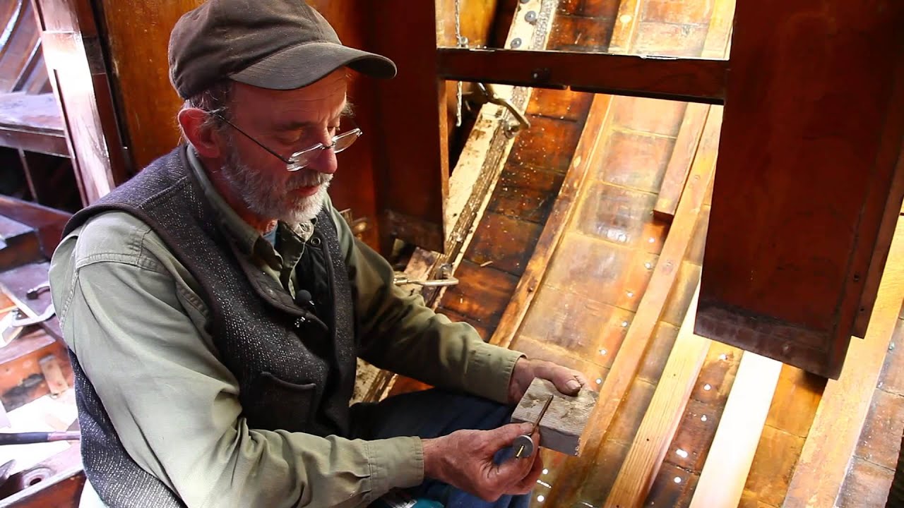 How to laminate wood with epoxy for wooden boat building - (Part 2 of 2)