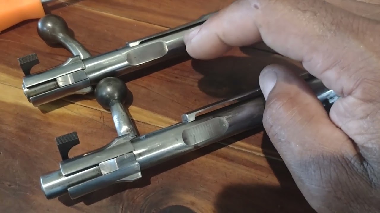 Swededish model 96  vs Chileano model 95 bolt