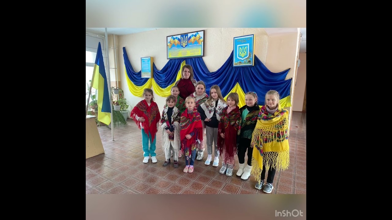 Приєднуємось до флешмобу. Українській хустці - бути! Ми маємо що любити, нам є чим пишатися!