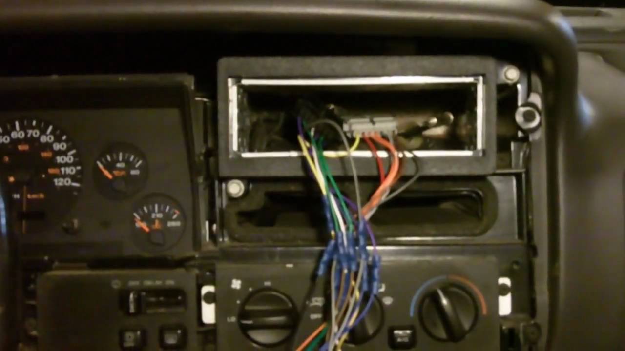 MG50 - Jeep Stereo Installation