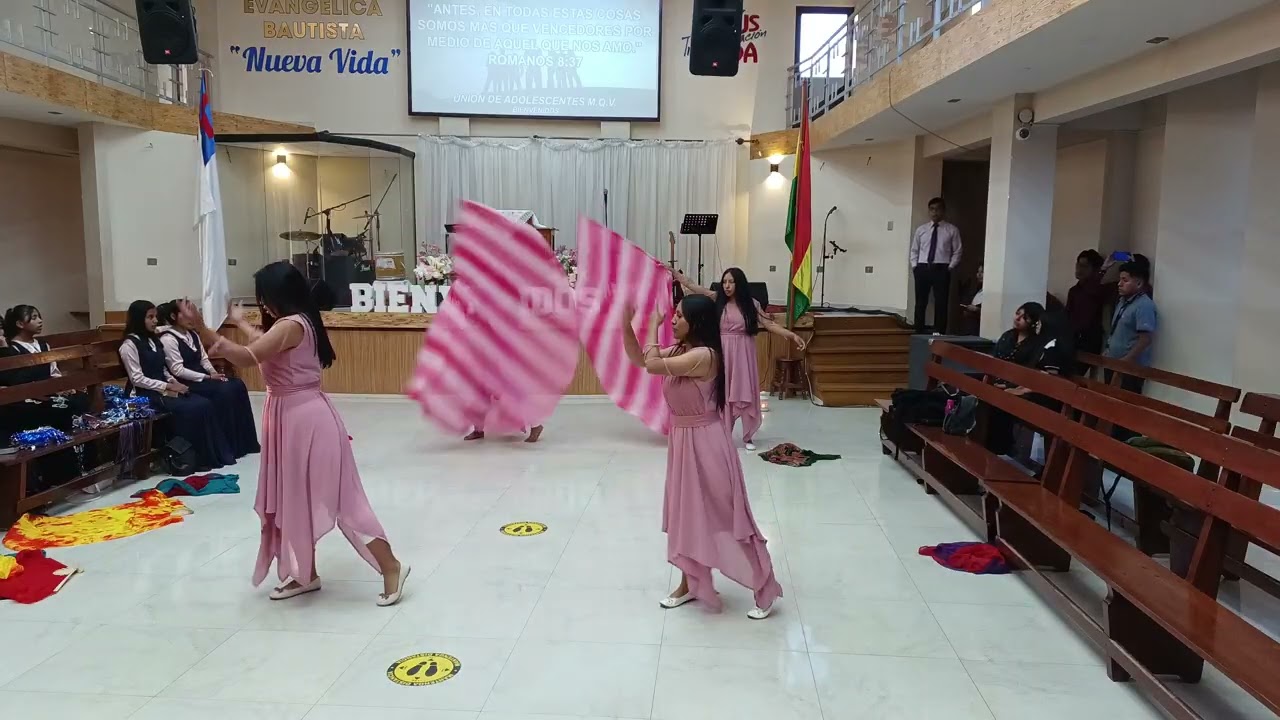 Un Corazon  1000 Pedazos  danza