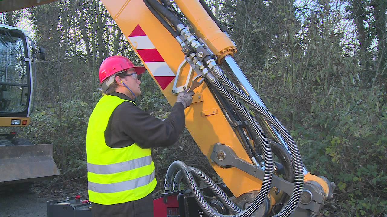 CP hydraulic breaker installation and operator instructions
