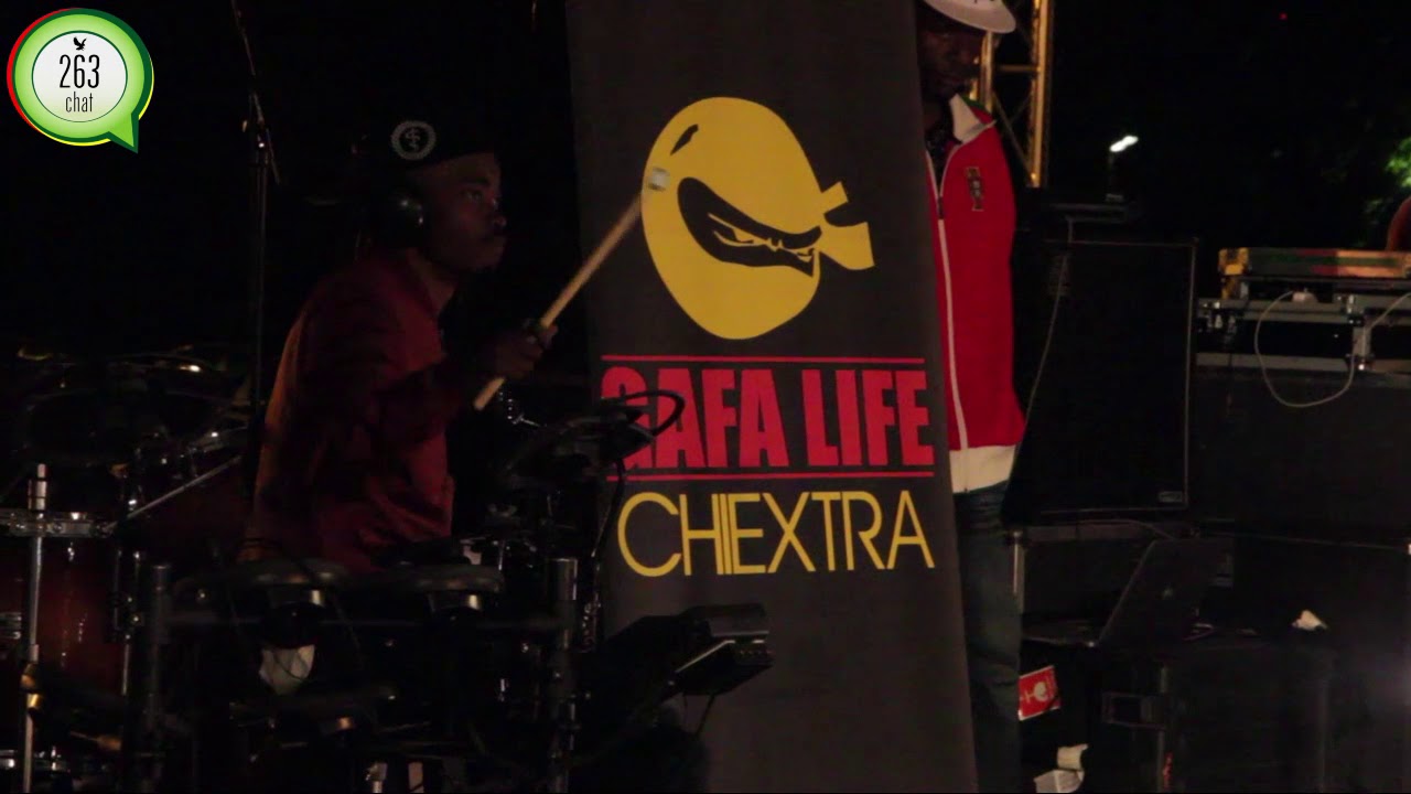 Winky D steals Show from Bennie Man show at Alex Sports Club #263Chat