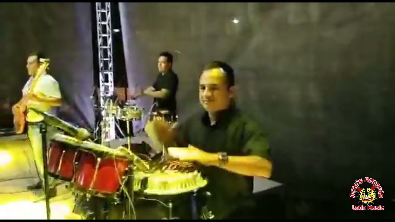 La Riata Costeña - Popurrí Merequetengue (En Vivo)