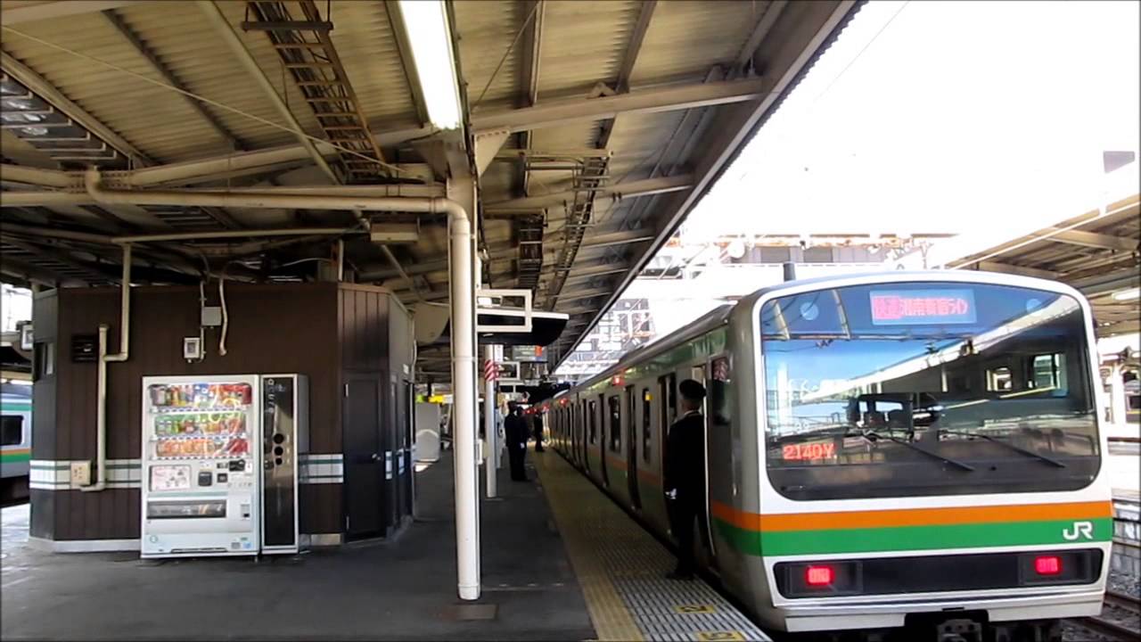 朝ラッシュ時間帯の高崎線大宮駅　２０１３年４月４日撮影