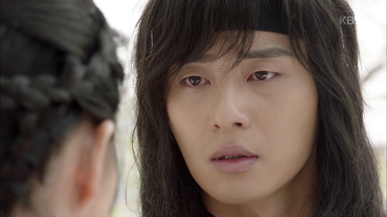 화랑 - 고아라, 박서준 고함에 덜덜 ＂여기 사는 사람이오＂. 20161226