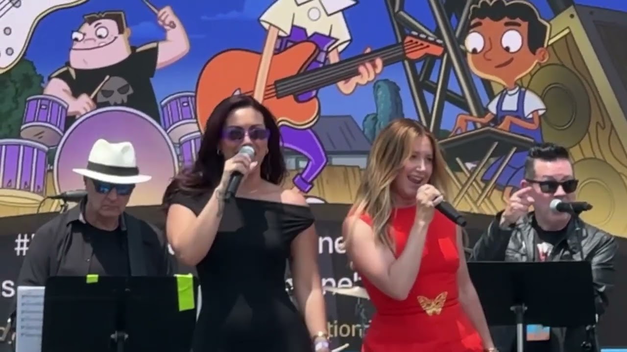 Ashley Tisdale & Olivia Olson sing Busted Phineas and Ferb Premiere