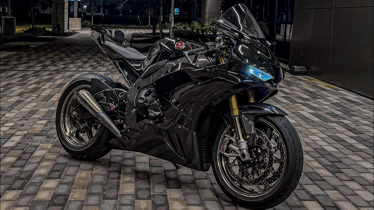 Ночная поездка на Fireblade RR-R SP мощностью более 200 л.с. | Встреча любителей гонок Ghost Racing
