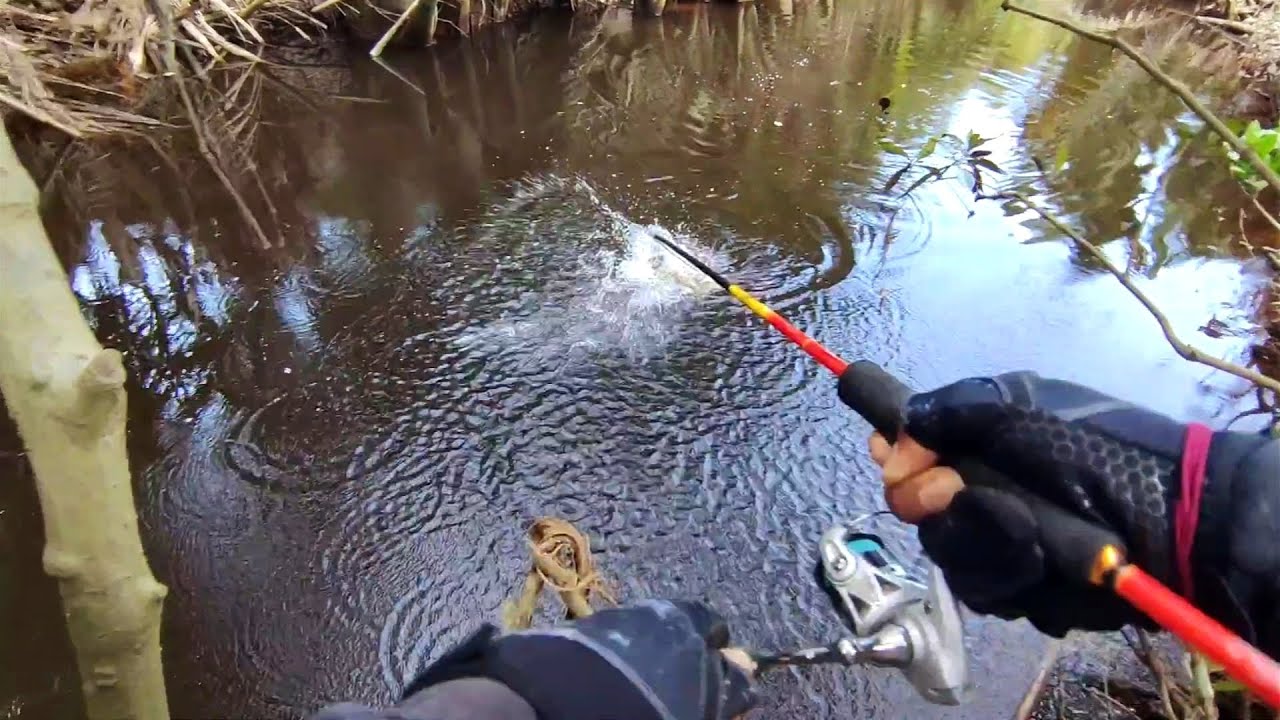 casting barramundi kakap putih di muara sungai Tarakan @WAIKI58