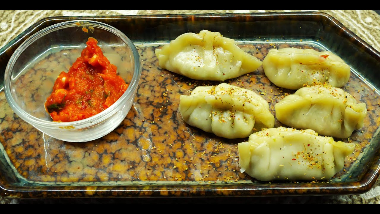 टेस्टी पनीर और वेज मोमोज रेसिपी | घर पर स्ट्रीट स्टाइल मोमोज ll Delicious Paneer & Veg Momos Recipe