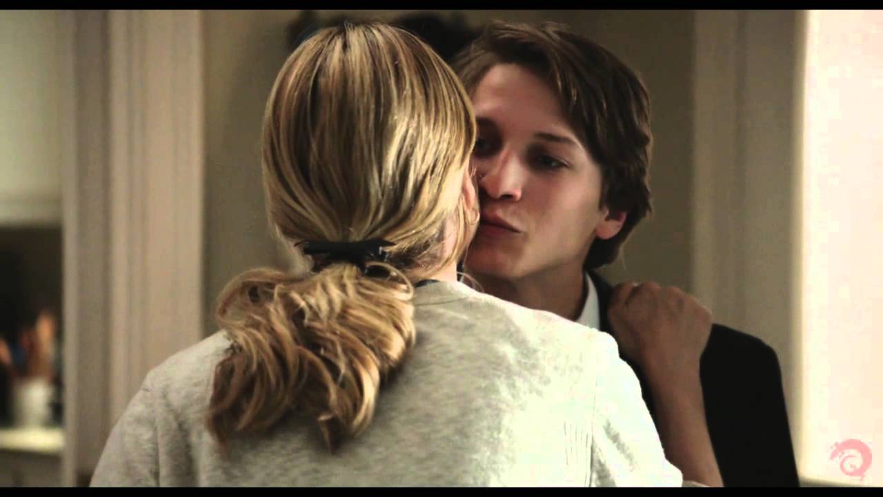 En la casa (Trailer)