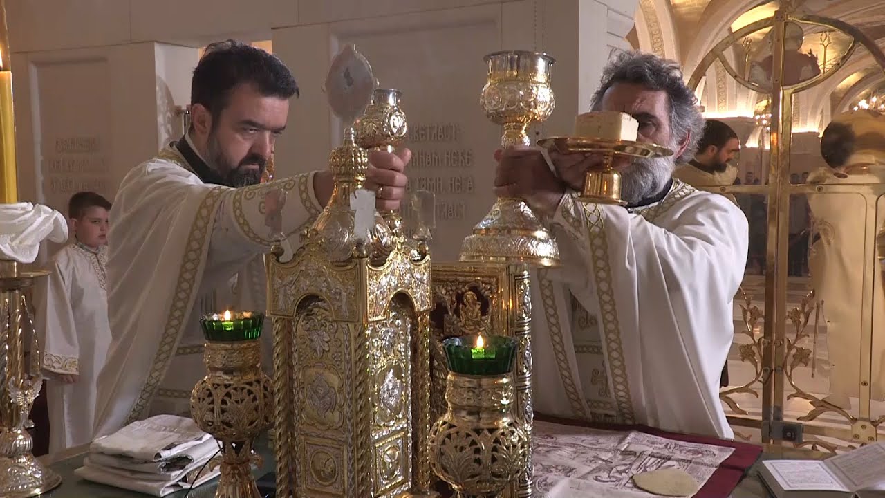 Божанствена Литургија Светог Јована Златоустог прве недеље по Духовима - Свих Светих