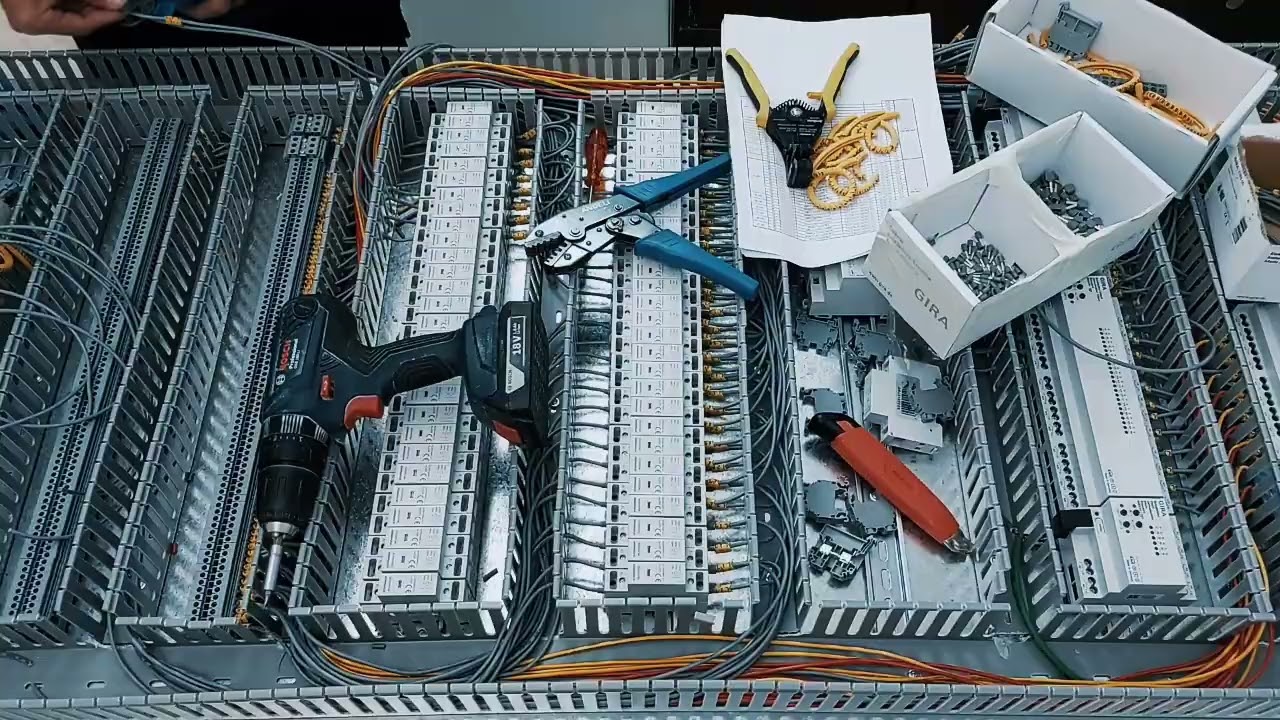 KNX / EIB SYSTEM PANEL ASSEMBLY.. TIMELAPSE!!! #knx #eib #smarthome #homeautomationsystem#gira