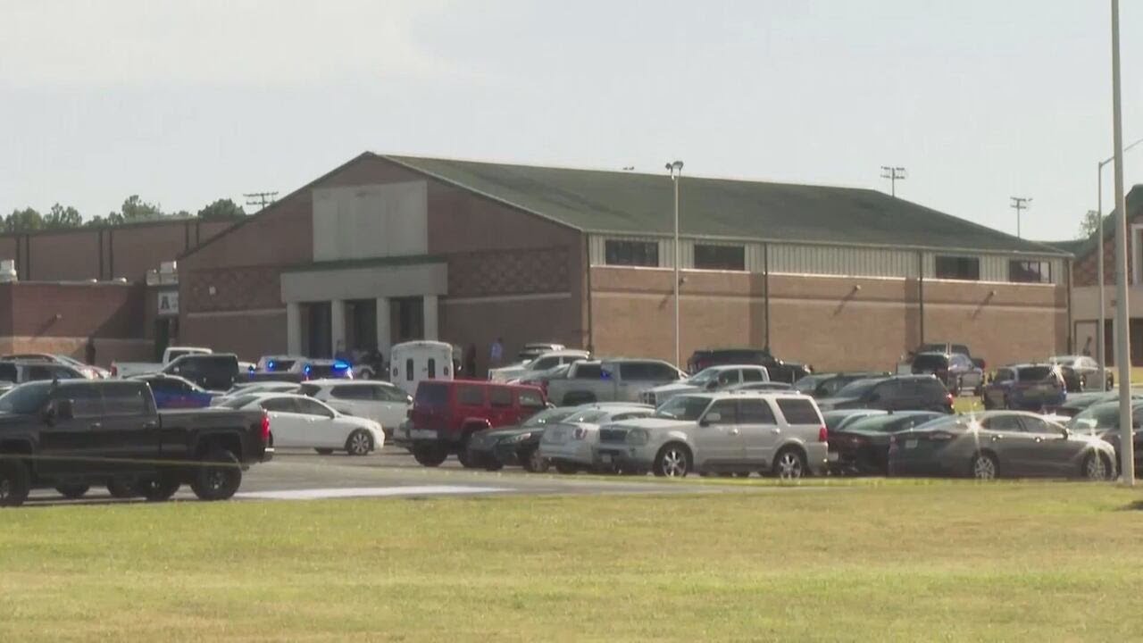 Therapist shares tips on how to talk about school threats, shootings with your student