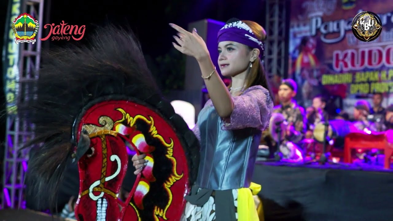 TARI KUDA KEPANG PUTRI ELING ELING KUDO BEKSO UTOMO