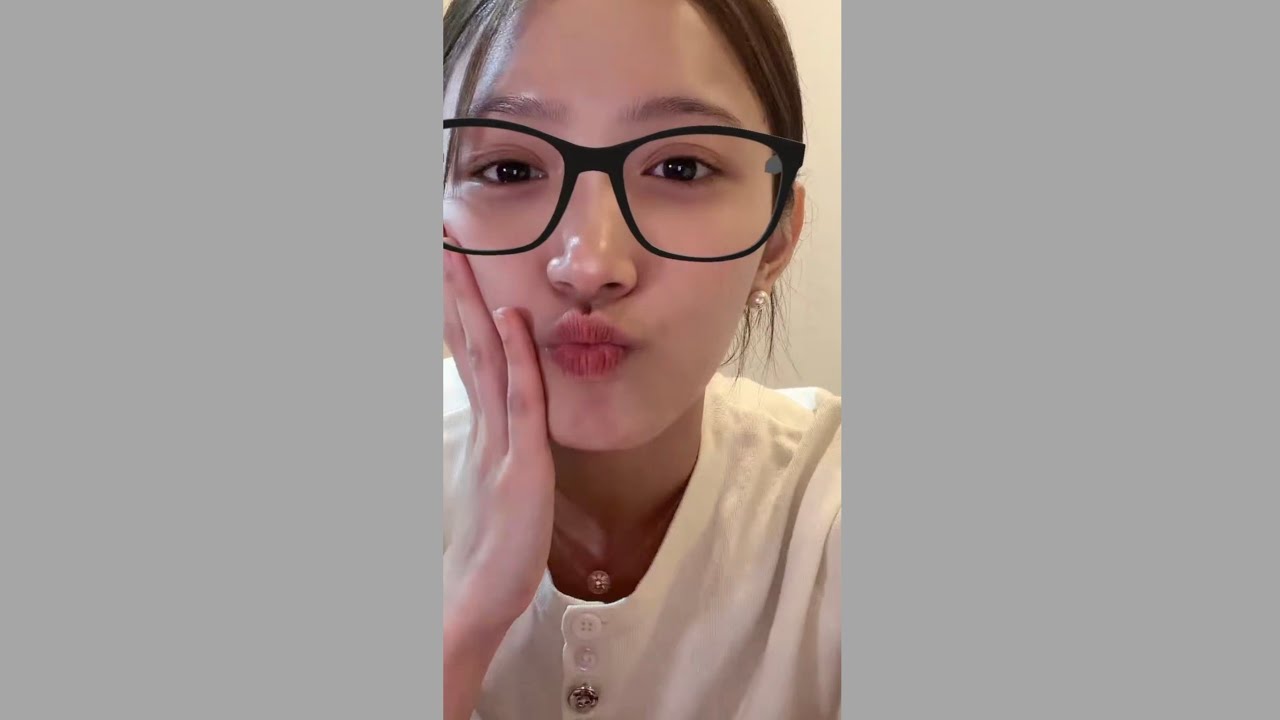 260123 Jaoying FELIZZ TikTok Live (Unboxing Birthday Gift) (with Acare FELIZZ)