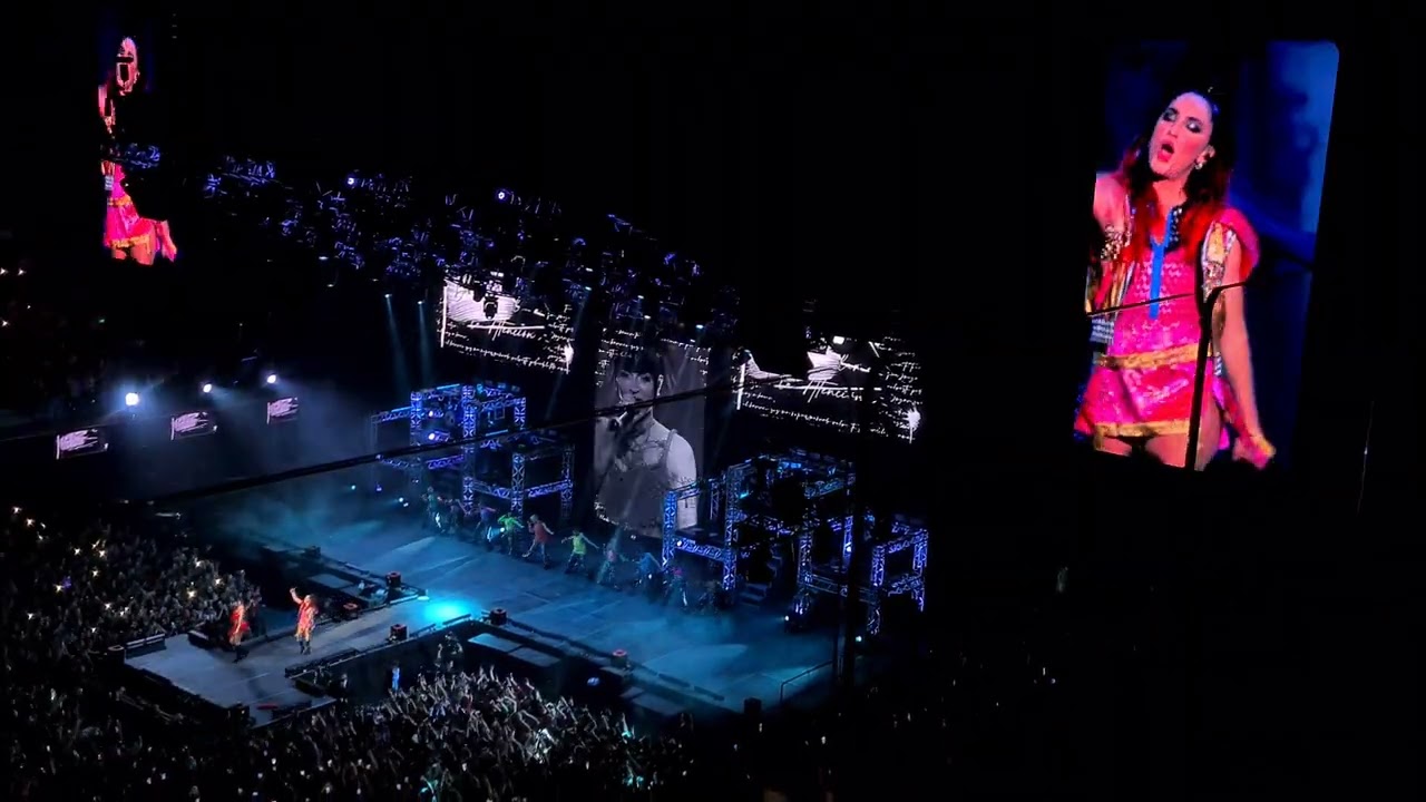Ladrón - LaLi ft. Cazzu - En Vivo - Movistar Arena - 27/08/2022