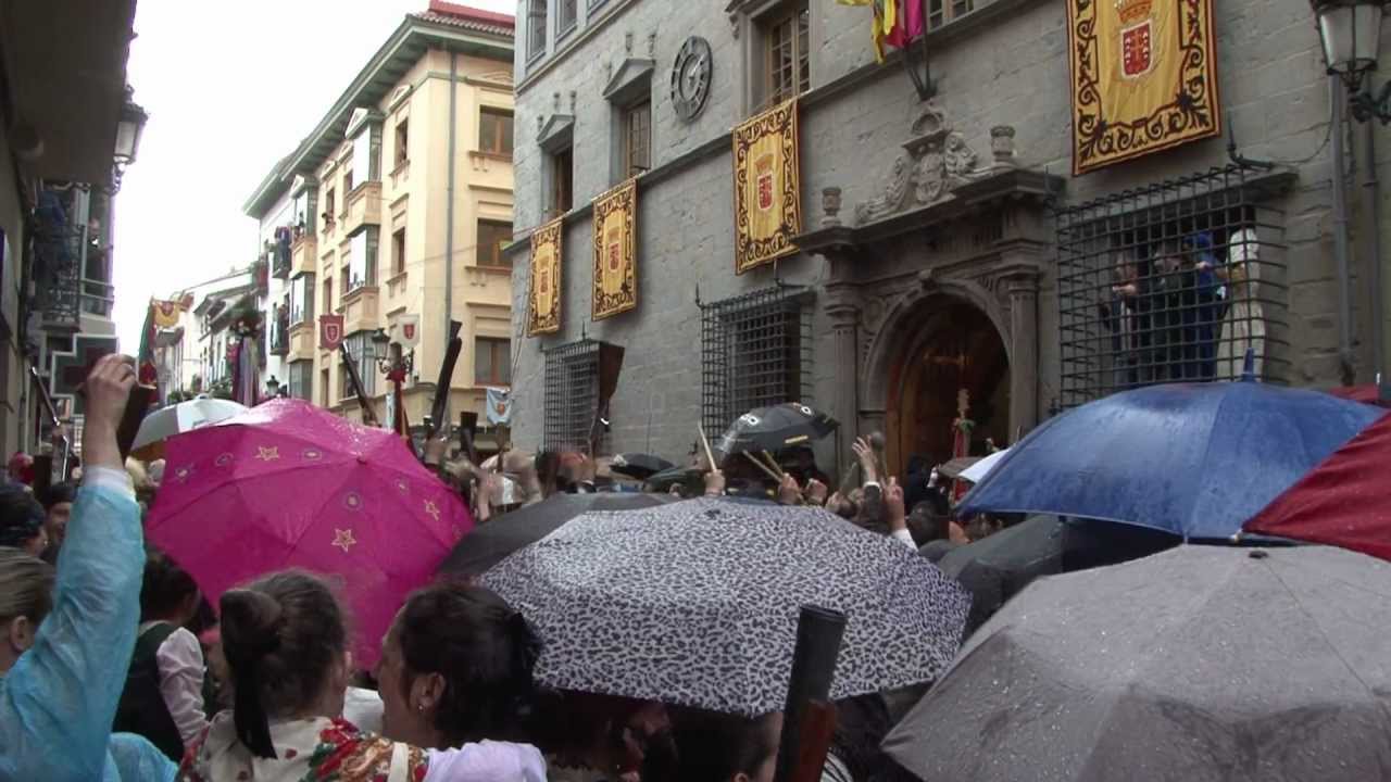 Himno Primer Viernes de Mayo Jaca 2012
