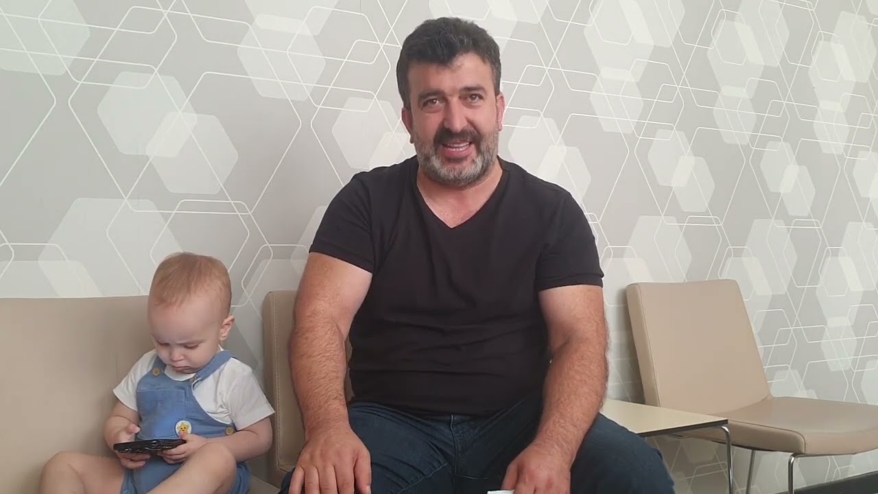 Yapışık Parmak Sindaktili nedeni ile ameliyat ettiğimiz hastamızın ebeveyn görüşleri
