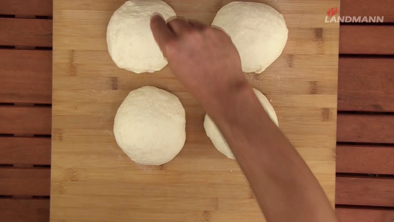 LANDMANN    Italian Stone oven pizza