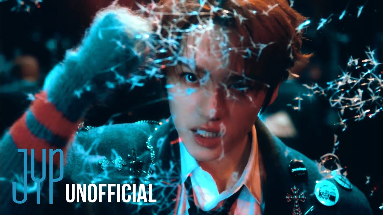 Stray Kids 'COMFLEX' Video [FMV]
