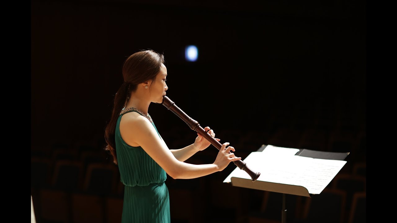 G.F.Händel - Minuetto from Sonata in e minor for recorder and basso continuo, HWV 375