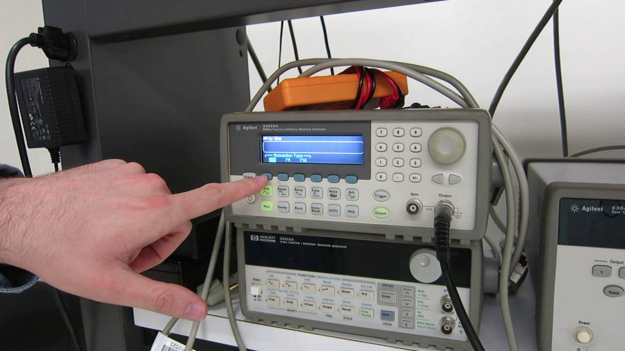 Amplitude Modulation using the Signal Generator