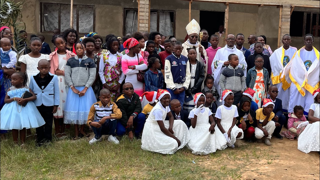 @Diocesedekolwezi : Mgr Richard Kazadi célèbre la Noël avec les chrétiens de son diocèse 
